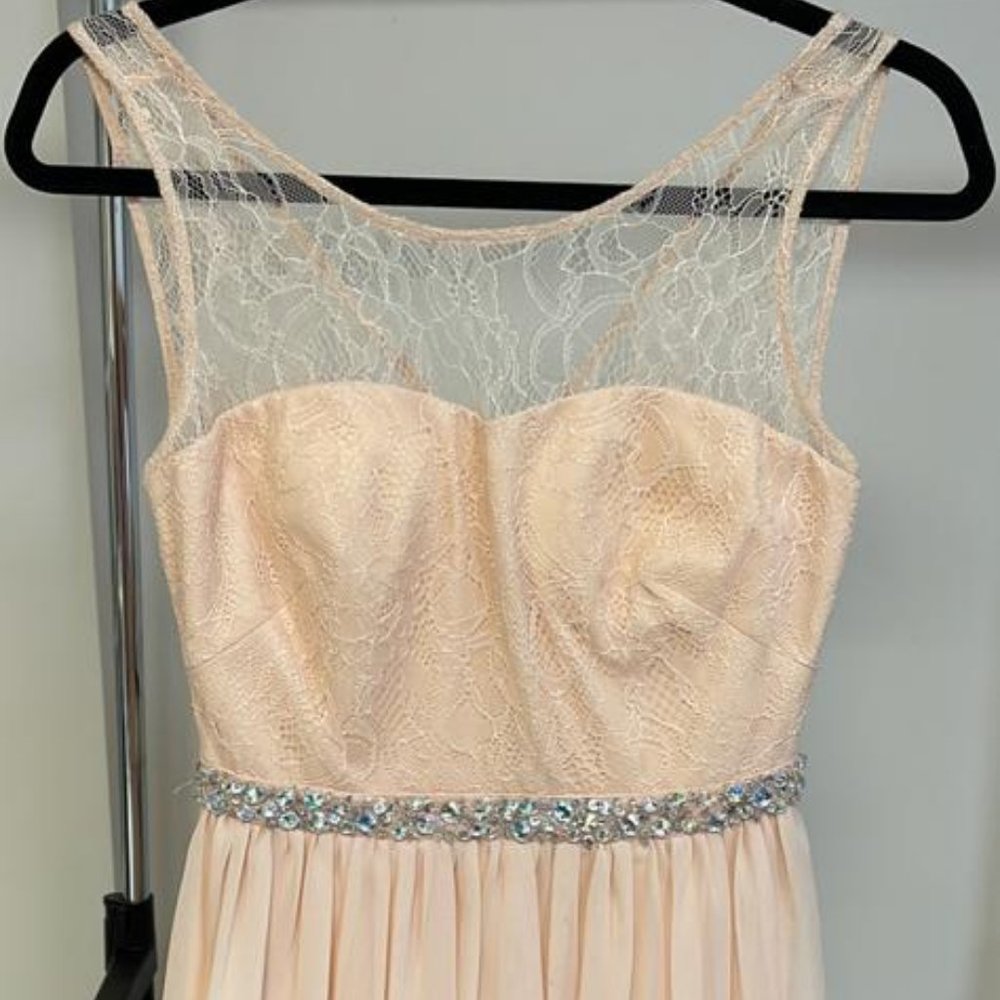 Adrianna Papell Size 3/4 Short Light Pink Dress